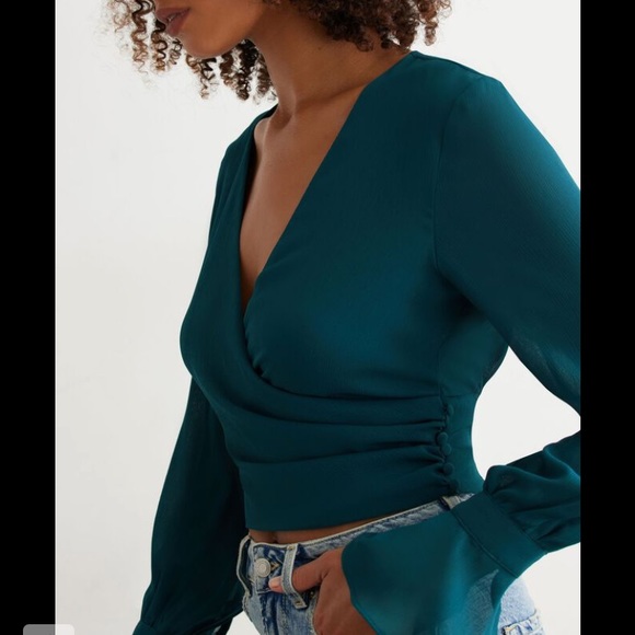 long sleeve wrap blouse - Picture 3 of 3